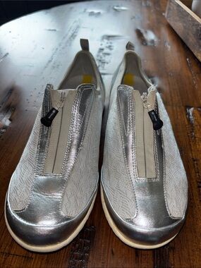Merrell Silver Metallic Slip-On Zip Sneakers